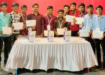 राज्यस्तरीय ‘डिपेक्स’ प्रकल्प स्पर्धेमध्ये कर्मयोगी पॉलिटेक्निकचे घवघवीत यश