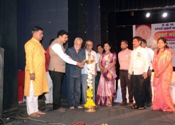 मेडिकल कॉलेज पतसंस्थेने सहकार क्षेत्रात आदर्श उभा केला : डॉ. सुनील घाटे