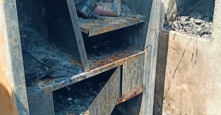 नाझरे येथे शॉर्टसर्किटने घराला आग, ४० लाखाचे नुकसान