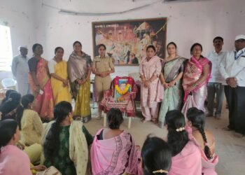 जागतिक महिलादिन व ज्ञानज्योती सावित्रीबाई फुले पुण्यतिथी निमित्त महिला कायदेविषयक शिबिर संपन्न