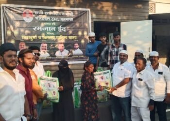हाजी हाशमोद्दीन तांबोळी ट्रस्टच्या वतीने ईद निमित्त किराणा कीटचे वाटप