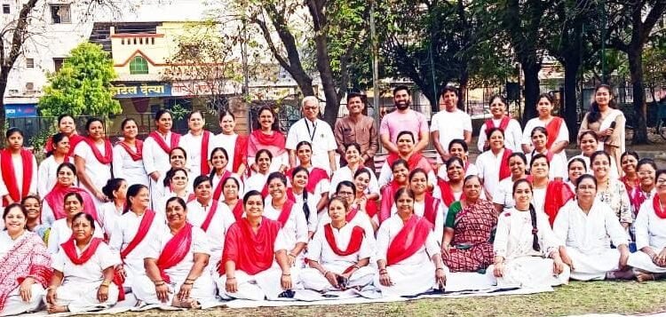 भारतीय योग संस्थानच्यावतीने जागतिक महिला दिन साजरा