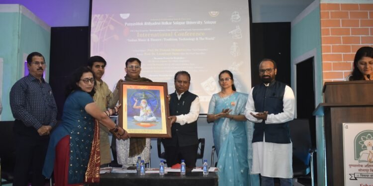 दयानंद महाविद्यालयामध्ये रसायनशास्त्र विभागातर्फे दोन दिवसीय राष्ट्रीय परिषद संपन्न