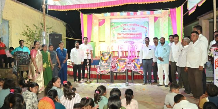 विद्यार्थ्यांचा विविध गुणदर्शनाचा कार्यक्रम उत्साहात; तब्बल 73 हजार रुपये देणगी जमा 