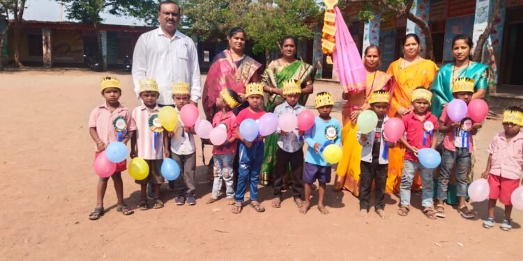 गणेशनगर शाळेत गुढी पाडवा पट वाढवा हा उपक्रम उत्साहात