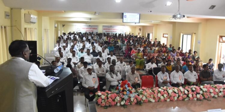 “लक्ष्मीबाईंच्या अश्रूंमधून उभा राहिला रयतचा वटवृक्ष” – प्रा. पोपट काटकर