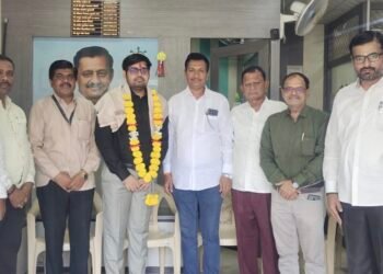 नुतन सीए उत्कर्ष बनकरचा लोकमंगल बँकेत सत्कार