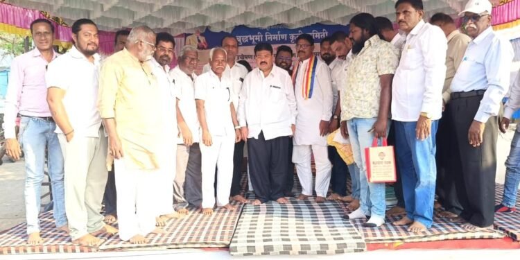 बौध्द विहाराच्या जागेसाठी बुद्धभूमी निर्माण कृती समितीचे आमरण उपोषण