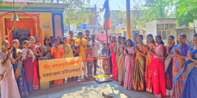 हिंदु जनजागृती समितीच्या वतीने सोलापूरात १५ ठिकाणी सामूहिक गुढीपूजन !