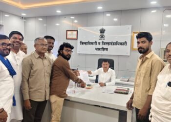 डॉ आंबेडकर व छत्रपती शिवाजी महाराज चौक दरम्यानची झाडे न तोडण्याची मागणी