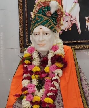 स्वामी समर्थ मंदिरात प्रकट दिनानिमित्त विविध धार्मिक कार्यक्रम 