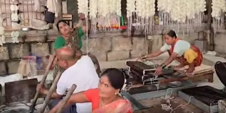 साखरेचे हार किंवा गाठीच्या किंमतीत २० ते ३० टक्के वाढ