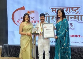 कर्मवीर भाऊराव पाटील विद्यालयाचे शिक्षक सत्यवान वाघमारे महाराष्ट्र गौरव पुरस्काराने सन्मानित